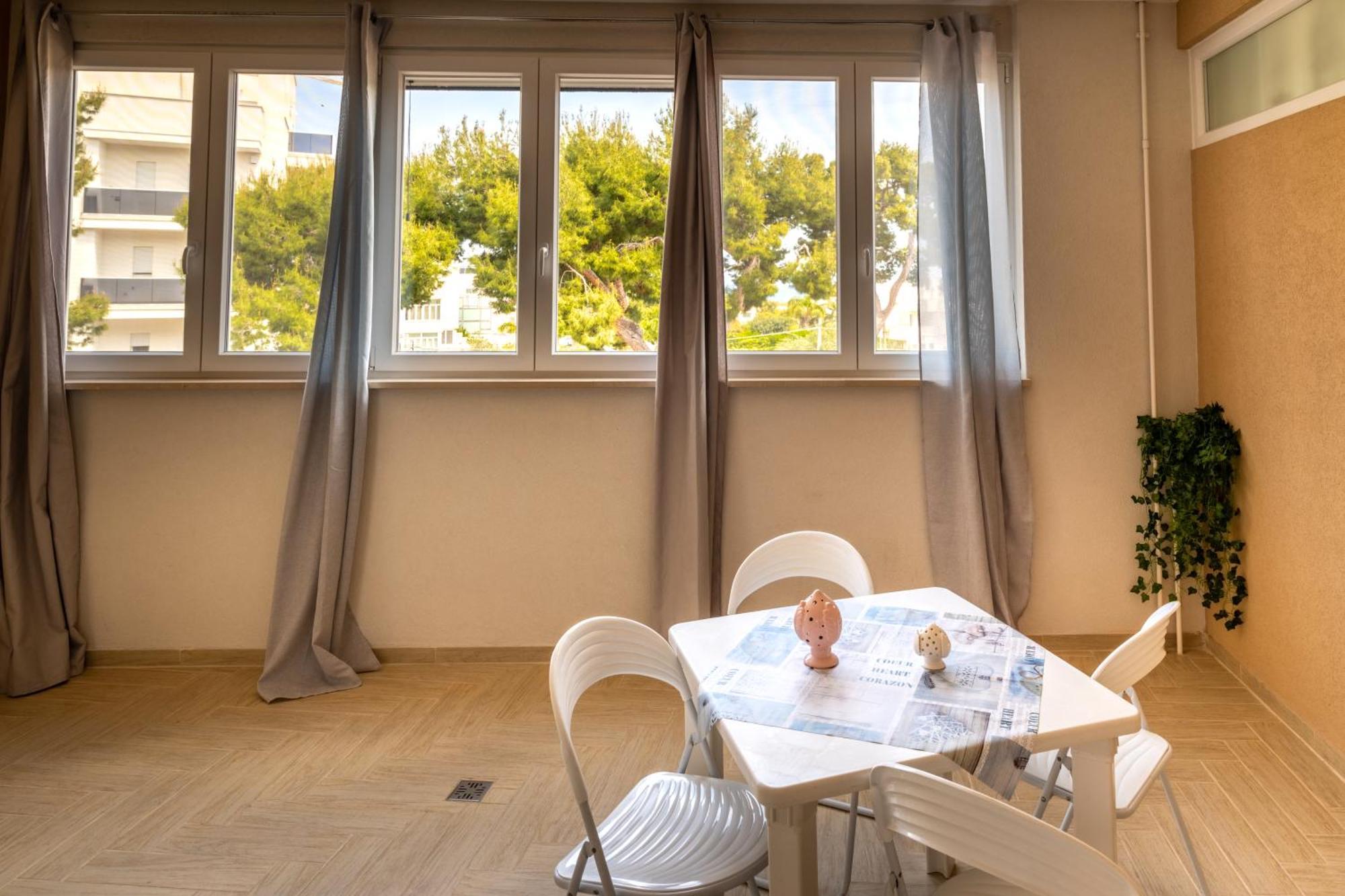 Monopoli Favolosa - Spacious 100Mq Apt. W/ Parking Extérieur photo