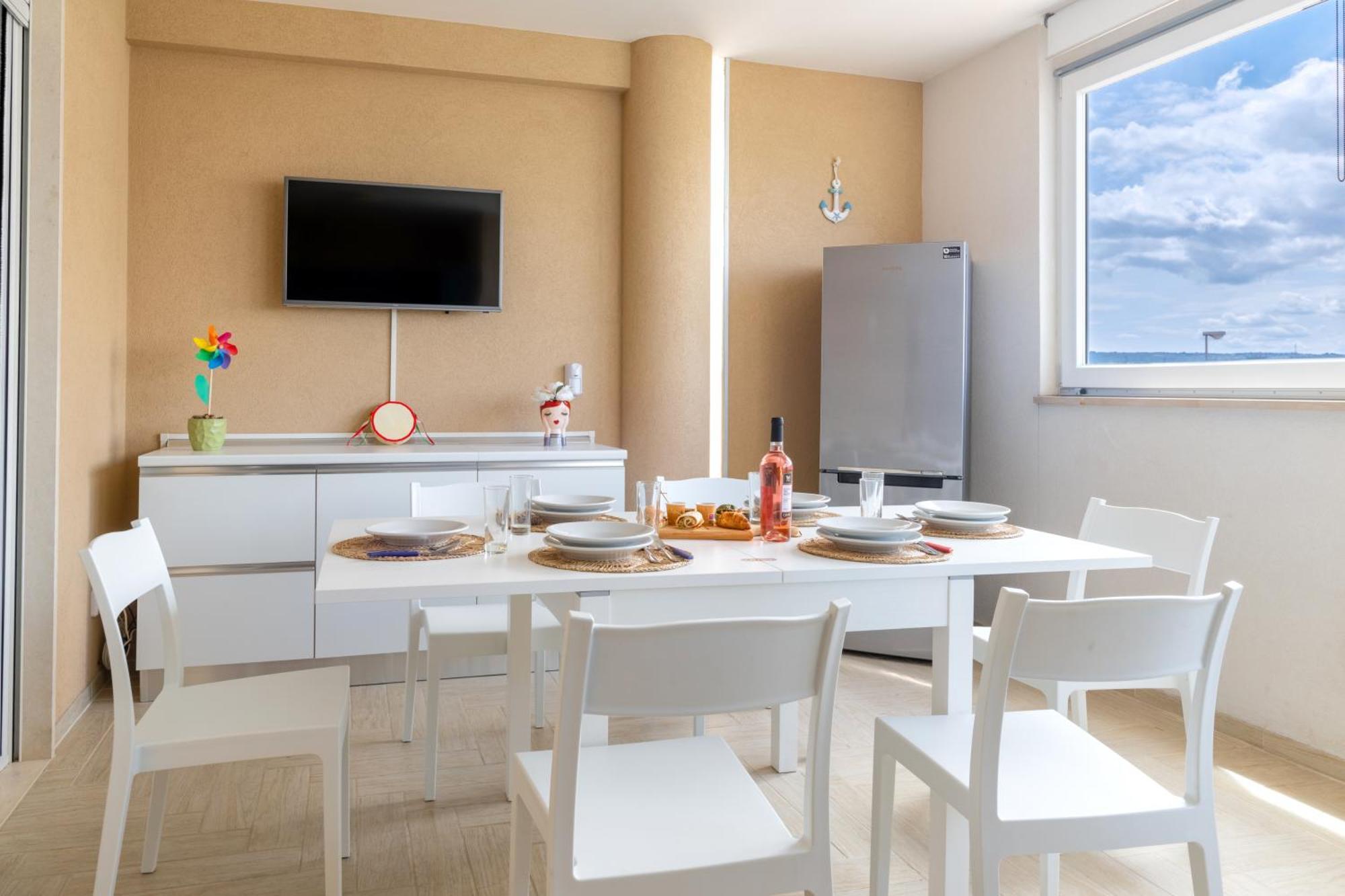 Monopoli Favolosa - Spacious 100Mq Apt. W/ Parking Extérieur photo