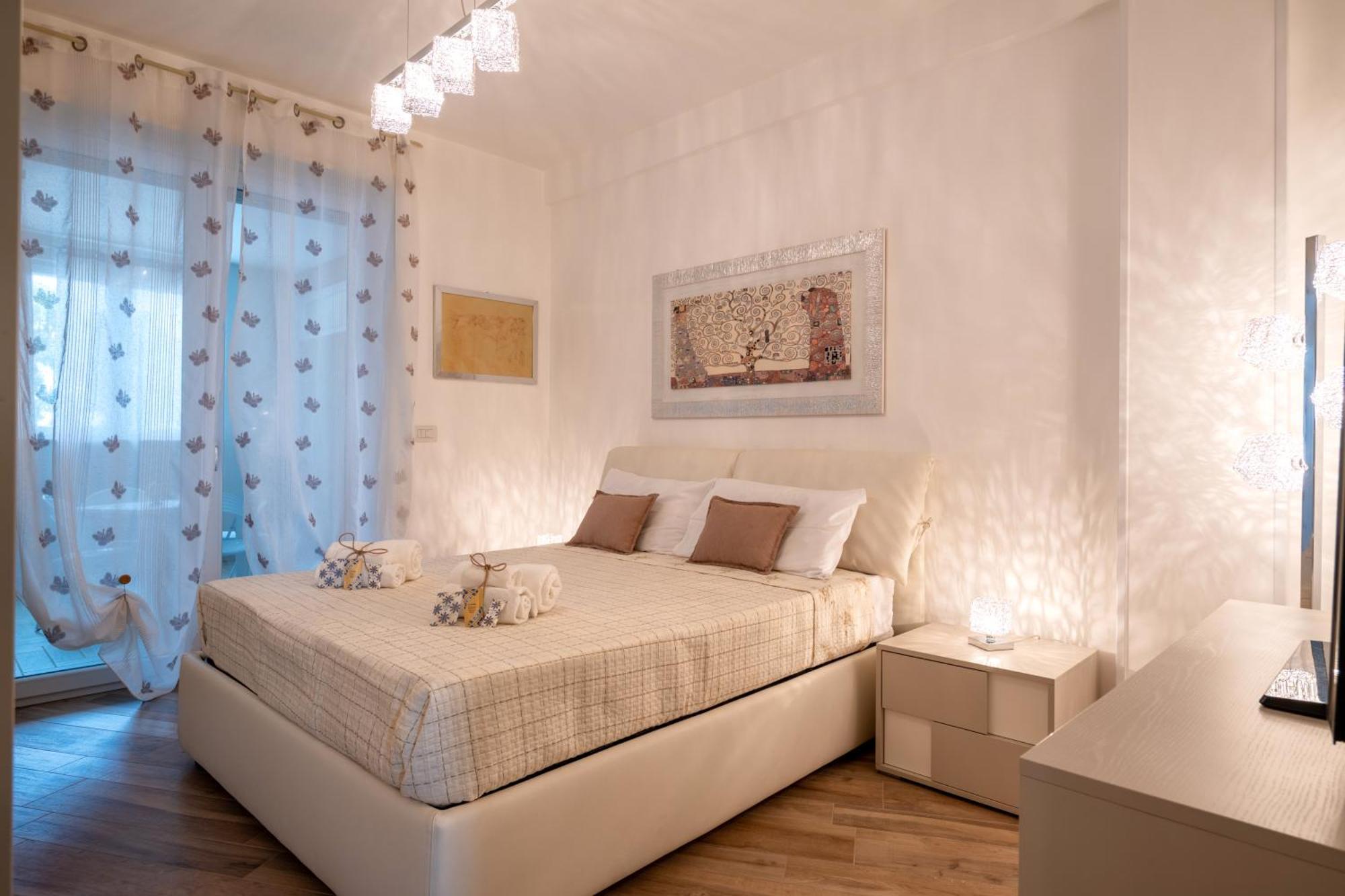 Monopoli Favolosa - Spacious 100Mq Apt. W/ Parking Extérieur photo